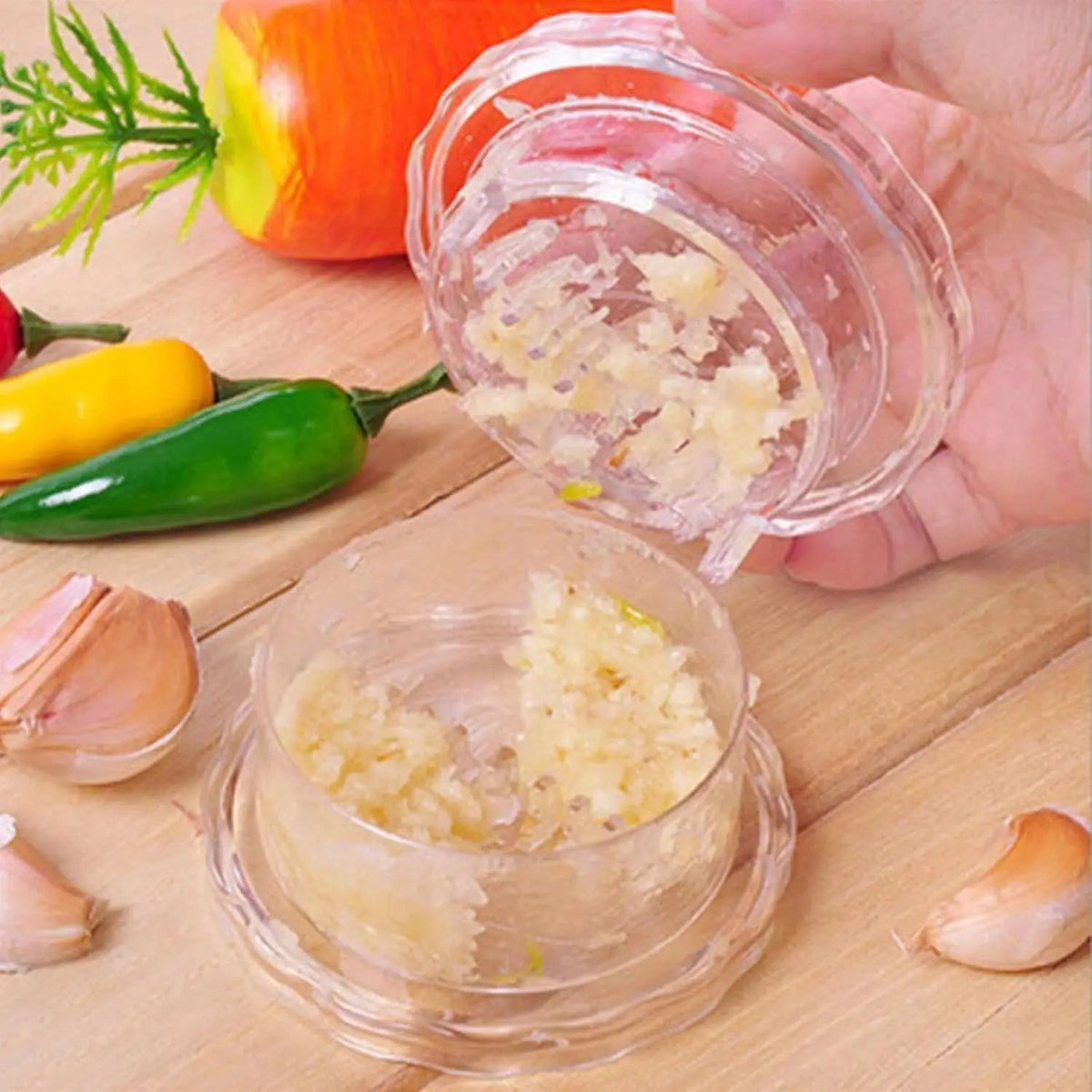 Manual Garlic Twister & Masher, Multi-Functional Mincer & Grinder for Garlic, Onion, Ginger, Herbs, Nuts, Impact Resistant Kitchen Gadget & Home Accessory